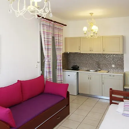 Apartment Nereids And *