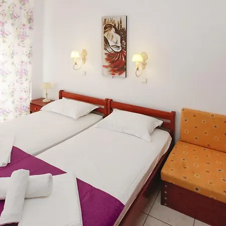 דירה Nereids And *